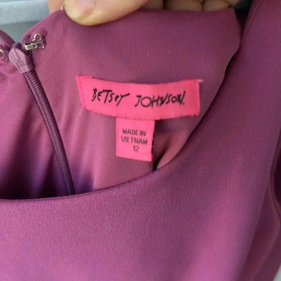 Betsey Johnson Sheath Dress in Rose Pink Sz 12 Office Wear Stylish - Picture 5 of 6